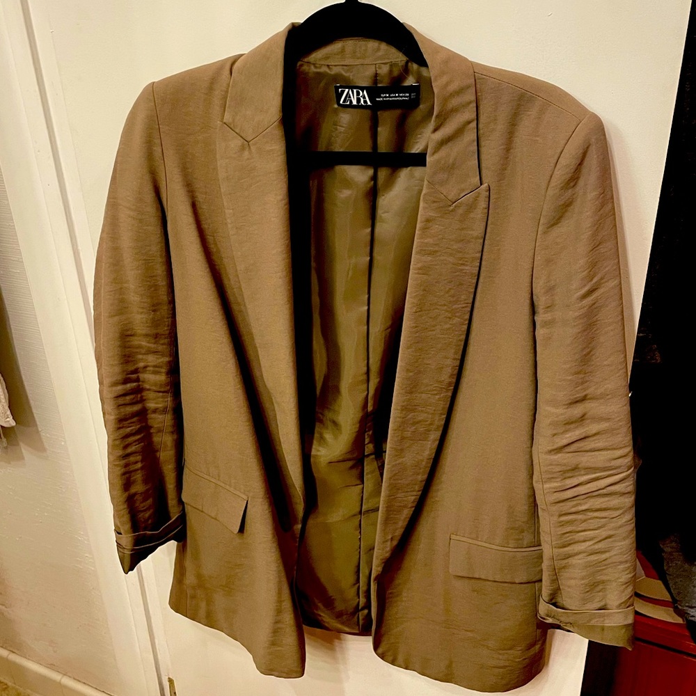 Army green, linen blazer, Zara